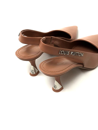 Louis Vuitton Pumps Beige