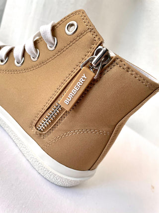 Burberry Orange High Cute Shoes with White Brand Name Logo