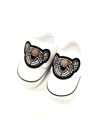Burberry White soft leather infant shoes with Iconic Bear Logo