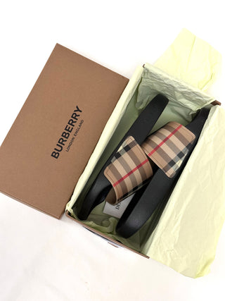 Burberry Classic Vintage Design Slippers