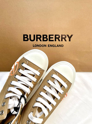 Burberry Orange High Cute Shoes with White Brand Name Logo
