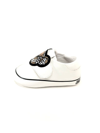 Burberry White soft leather infant shoes with Iconic Bear Logo