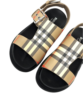 Burberry Classic Vintage Design Sandals
