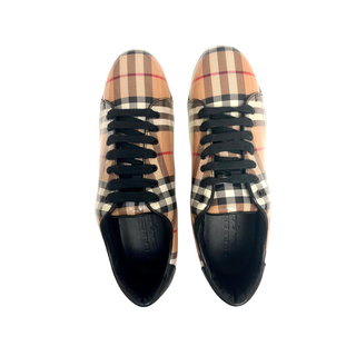 Burberry Classic Vintage Design Shiny Sneakers