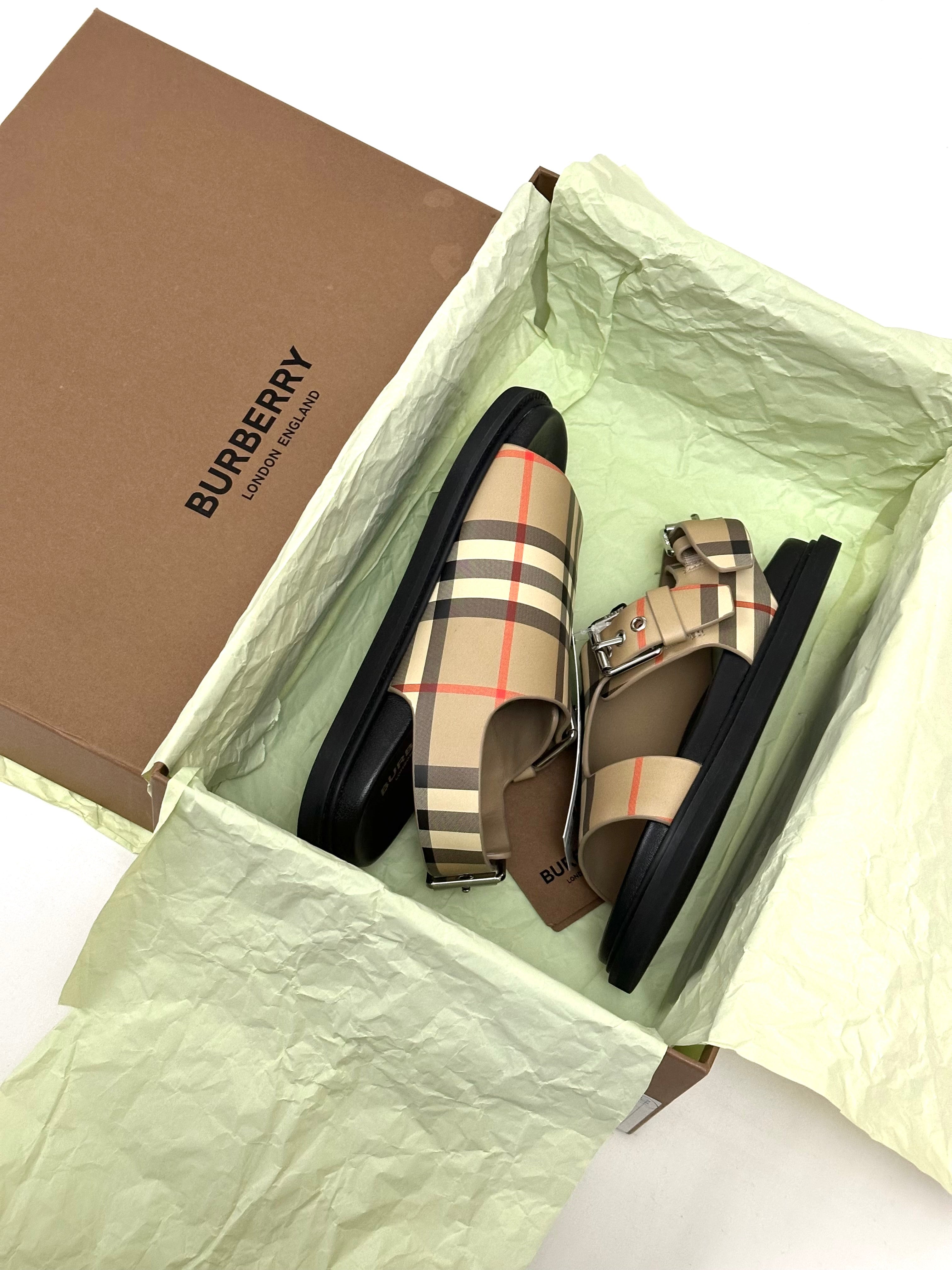 Burberry Classic Vintage Design Sandals