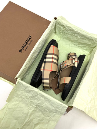 Burberry Classic Vintage Design Sandals