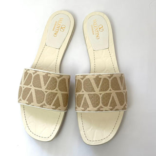 Valentino Garavani Toile Iconographe Raffia Slides