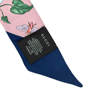Gucci Printed Silk Twill Neck Bow/ Light Pink Navy