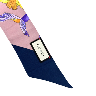 Gucci Printed Silk Twill Neck Bow/ Light Pink Navy