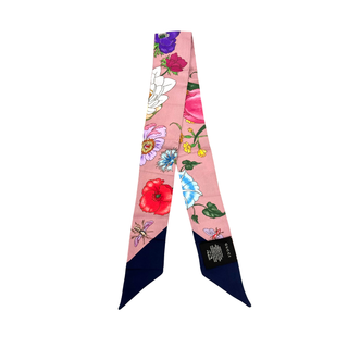 Gucci Printed Silk Twill Neck Bow/ Light Pink Navy