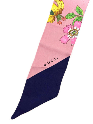 Gucci Printed Silk Twill Neck Bow/ Light Pink Navy