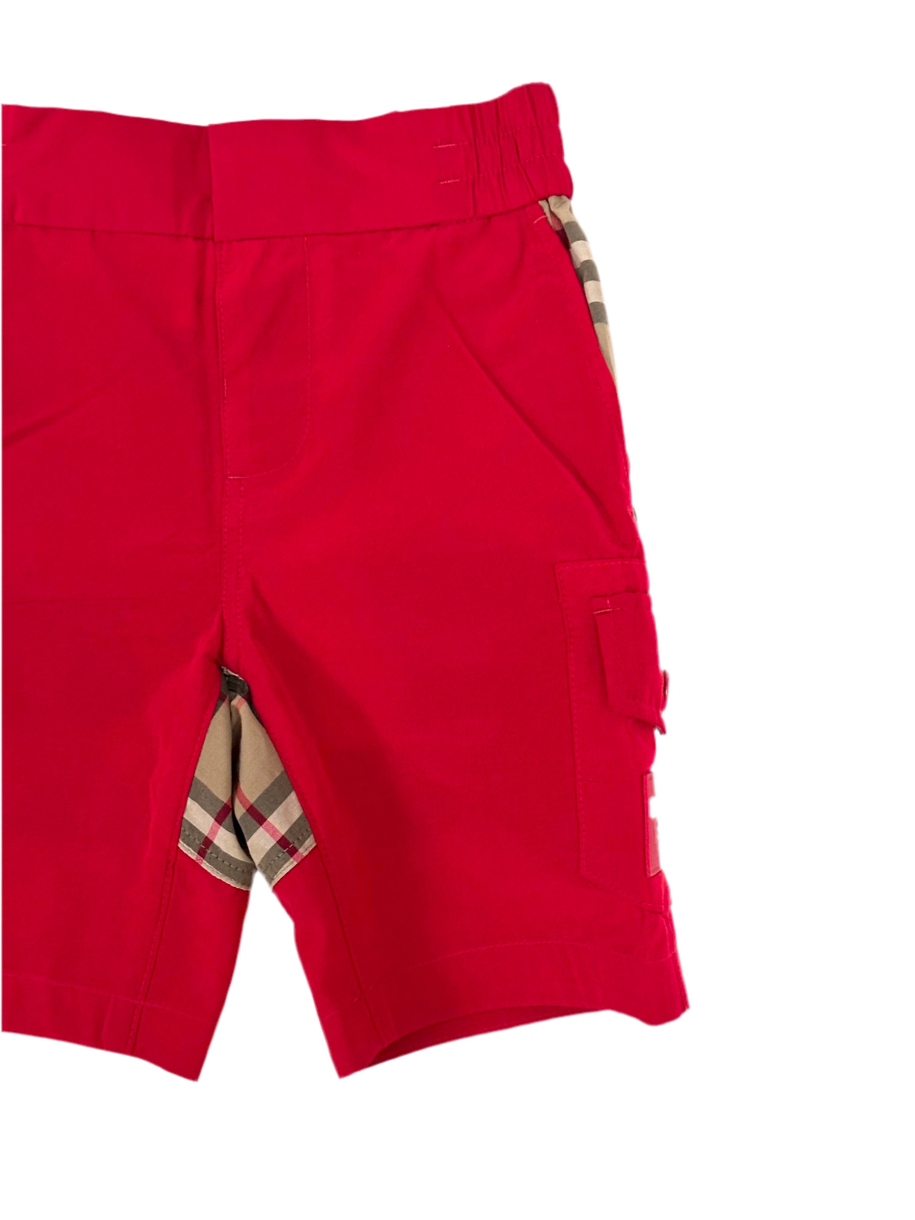 Burberry Red Classic Vintage Design in the Back Shorts