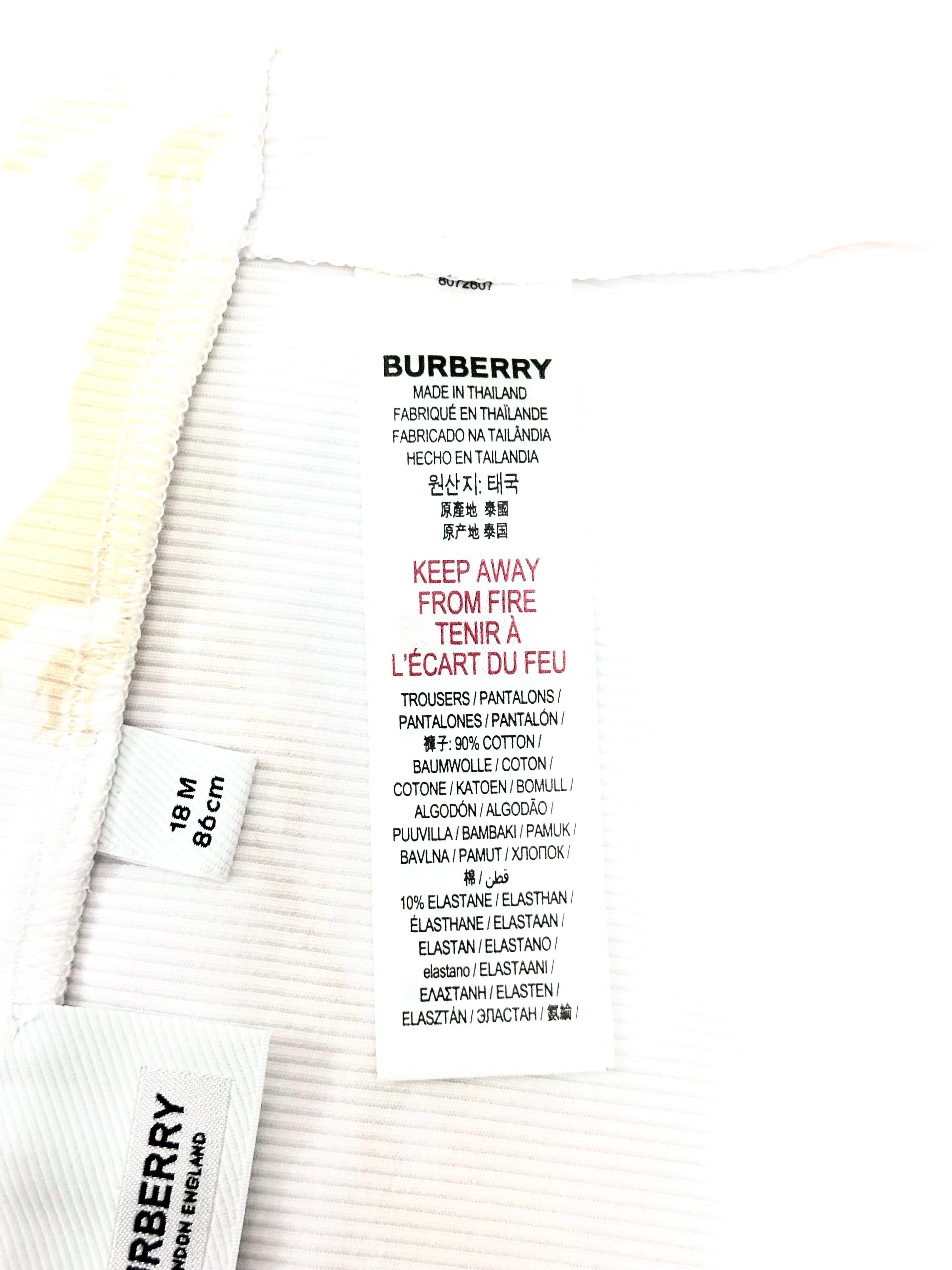 Burberry White with Beige TB Logo 3 Pieces Gift Set