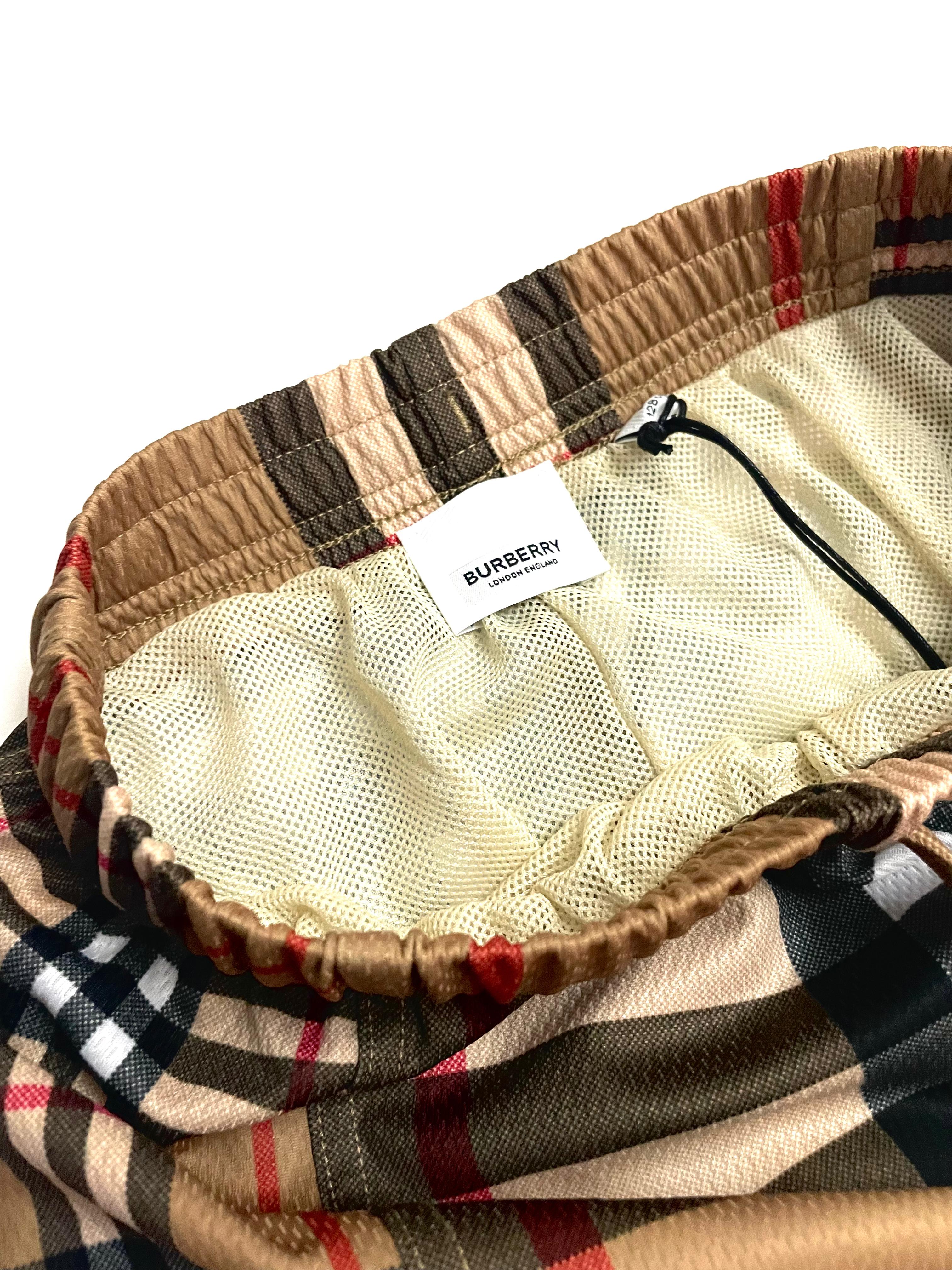 Burberry Classic Vintage Design Mesh Shorts