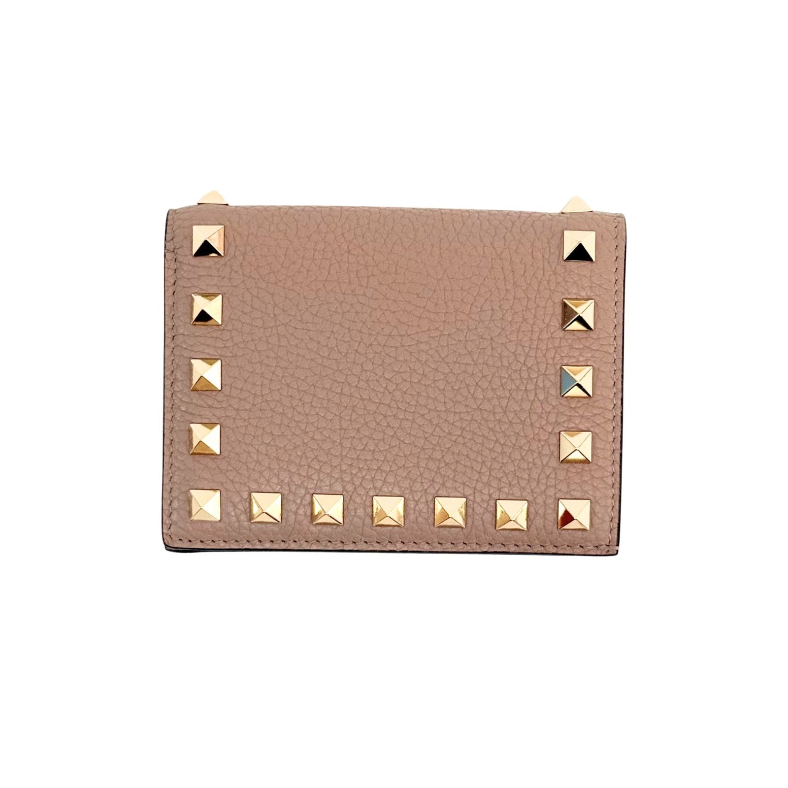 Valentino Bifold Rockstud Beige