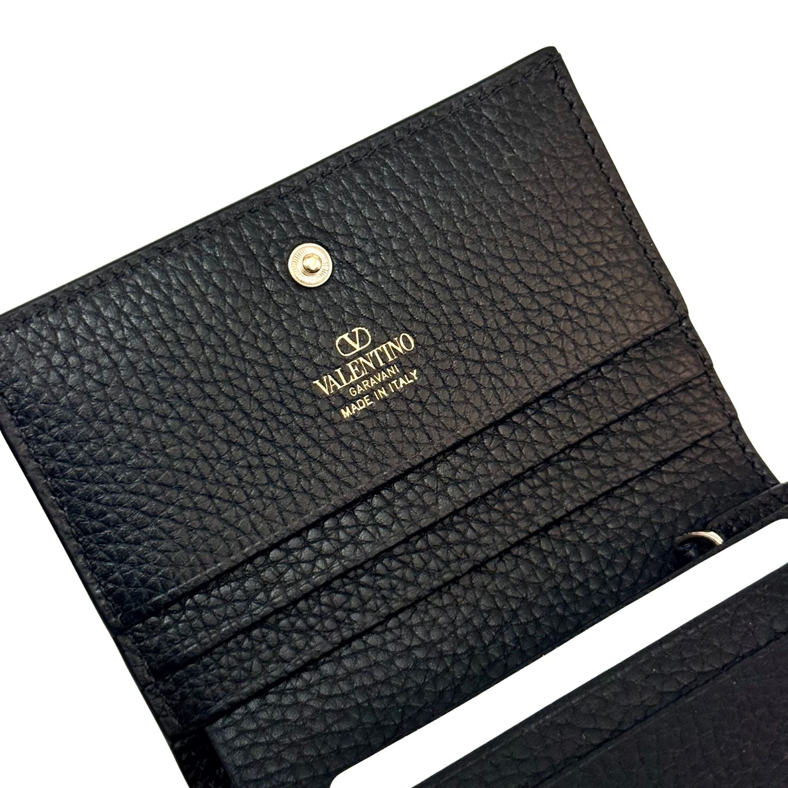 Valentino Bifold Rockstud Black