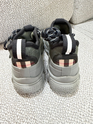 Burberry Kids Khaki / Black Sneakers