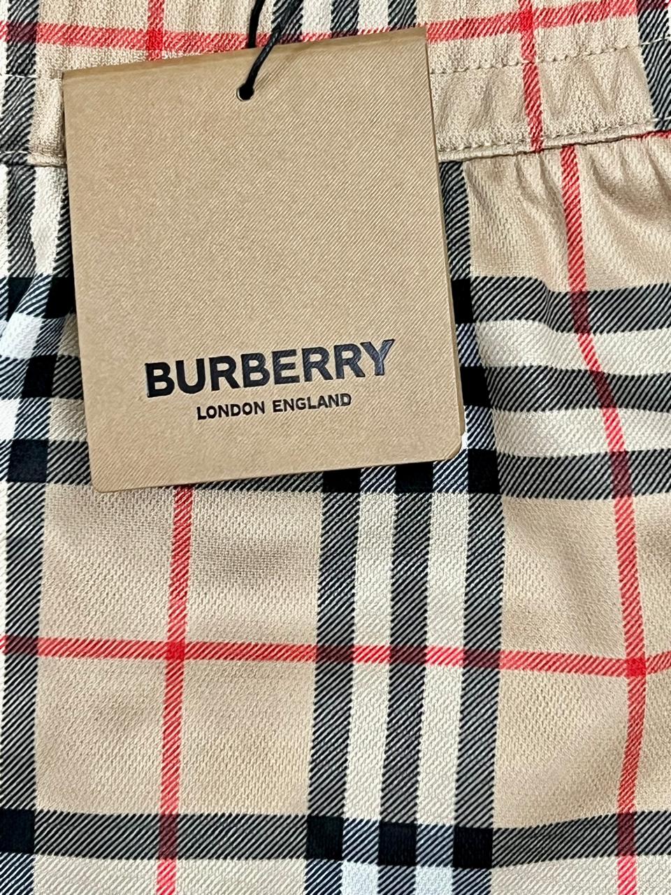 Burberry Classic Vintage  Short