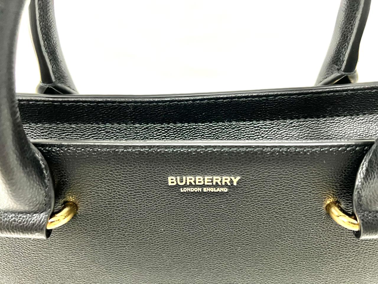 Burberry classic tote blk with strap