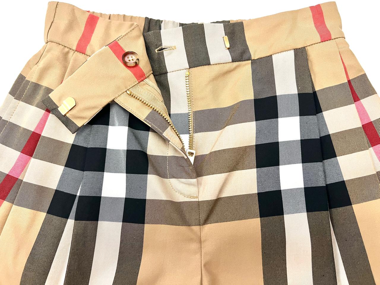 Burberry Classic Beige Skirt Short